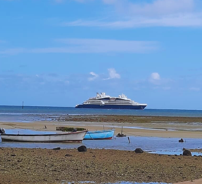 Ponant Le Dumont d’Urville in Rodrigues